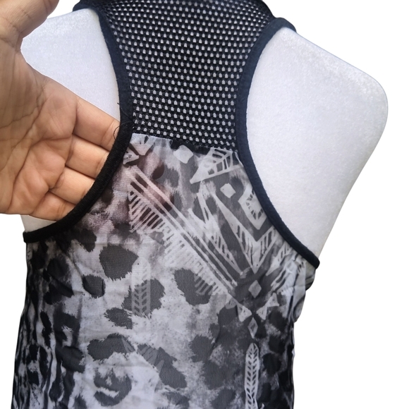 BONGO Lion Hi-Lo Sheer Mesh Black and White Graphic Tank Top Womens Size M Y2K - Picture 3 of 6